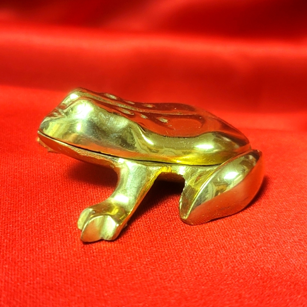 Brass Frog Trinket Box Vintage 70s